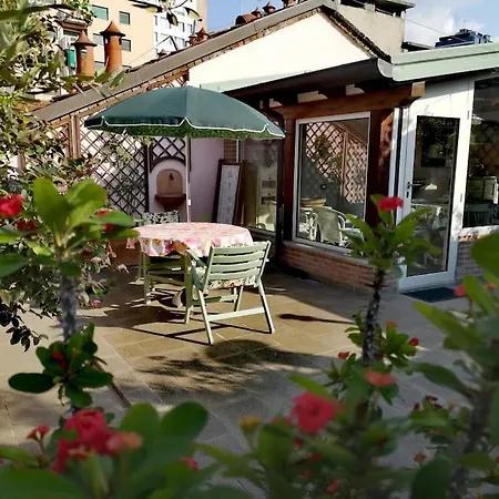 Apartment Centrale-luxury With Garden Terrace Milan