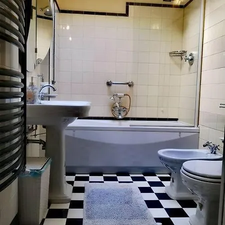 Apartment Centrale-luxury With Garden Terrace Milan