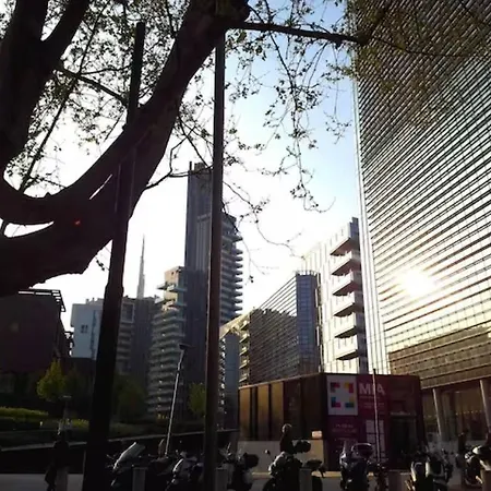 Centrale-luxury With Garden Terrace Milan