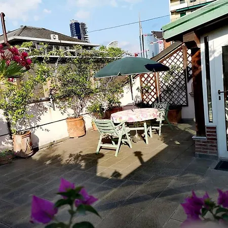 Centrale-luxury With Garden Terrace * Milan